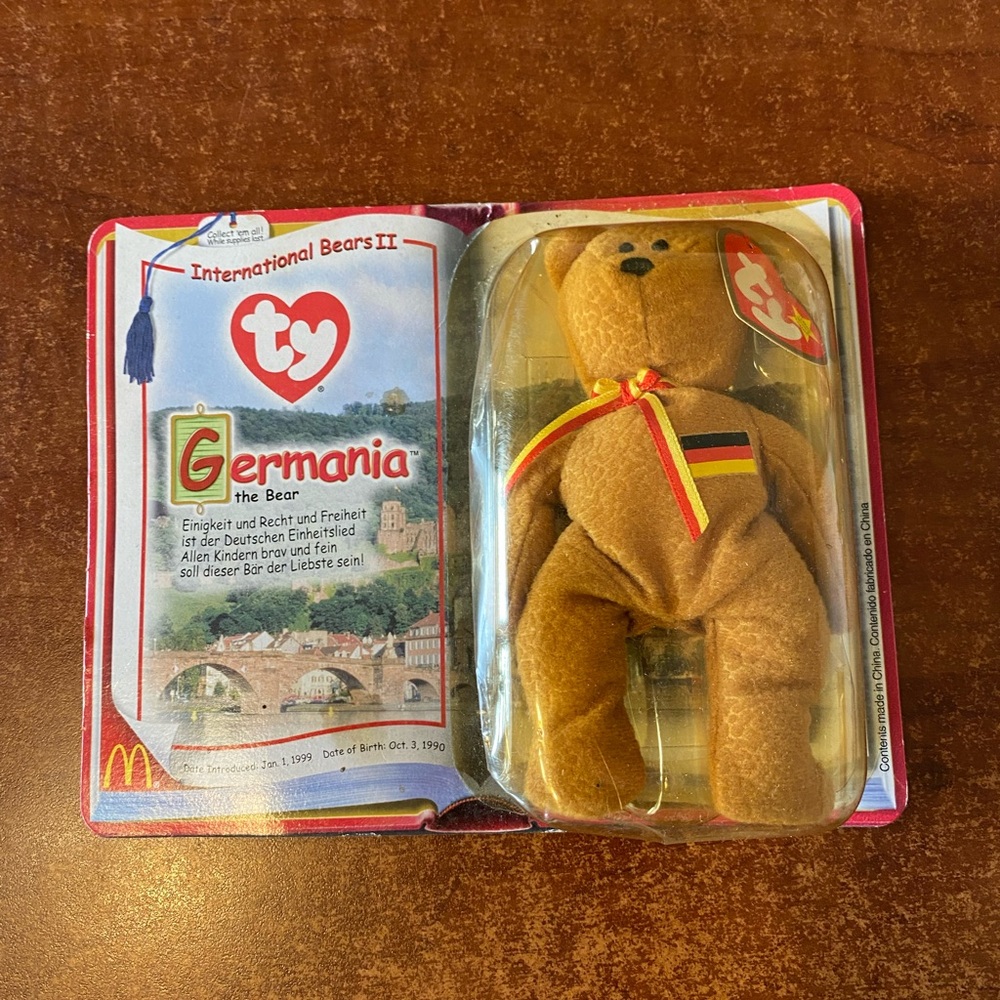 TY Beanie Babies Germania The Bear International Bears II